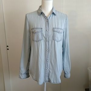 Mossimo Boyfriend Fit Shirt